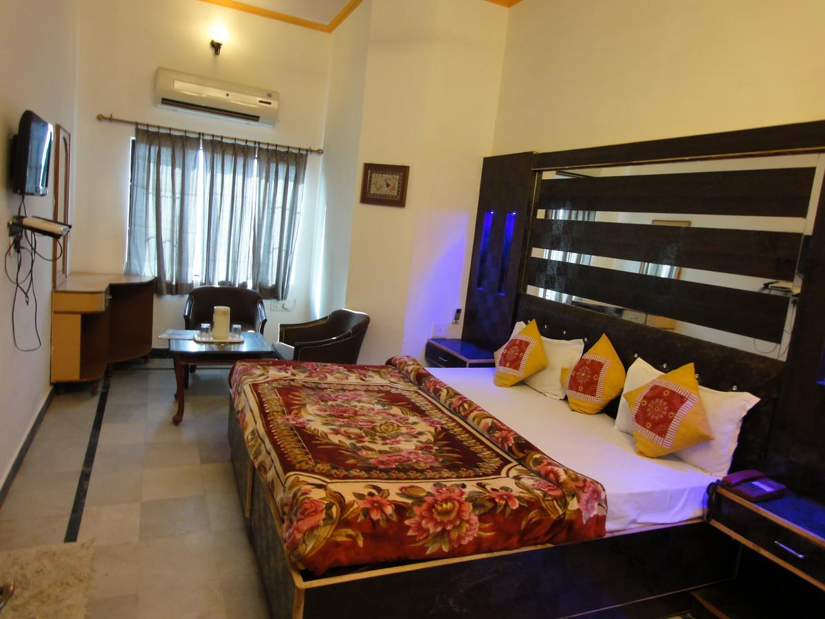 Hotel Taj Plaza, Vip Road, Agra Agra  Esterno foto